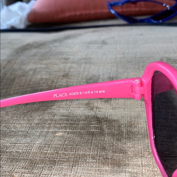 Children’s Place Sunglasses - Picture 4 of 7